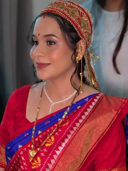 Another elegant portrait of Sayali in her unique cross-cultural bridal look.