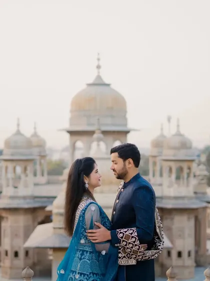 This series of photos at Gaitor Ki Chhatriyan showcases a variety of poses, from intimate close-ups to grand wide shots. I work with each couple to find the angles and compositions that best tell their story against these beautiful marble structures.