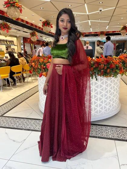 On location for the grand launch of Bhima Jewellers in Hosur. I enjoy bringing glamour and excitement to retail launches, creating a buzz that draws in the crowds.