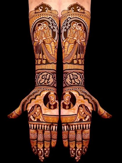 This symmetrical design features multiple couple portraits, creating a unique and romantic pattern up the arms.