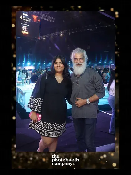 Capturing a moment with a culinary expert at the India Gourmet Luxe event. Our booth is a great addition to large-scale expos and conferences, offering a fun break for attendees.