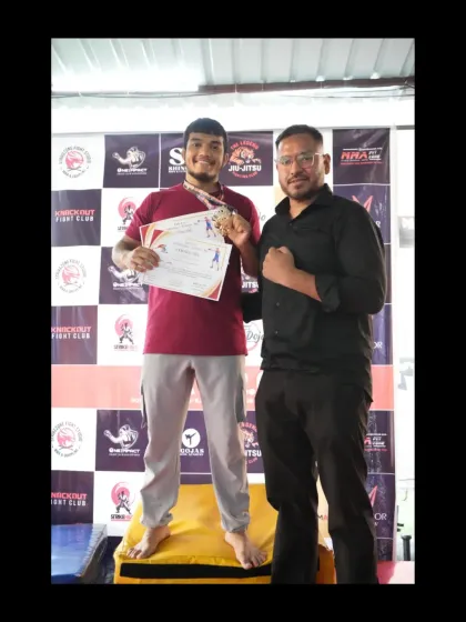 A proud moment on the podium at the RAW Championship 2.0. We guide our fighters from their first training session to the top of the victory stand.