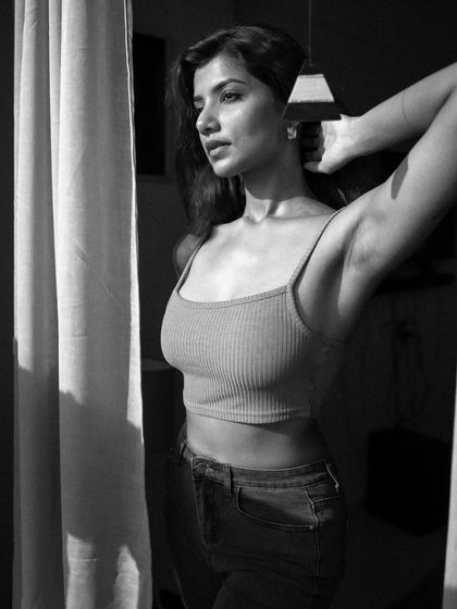 Cinematic Indoor & Studio Work photo 45