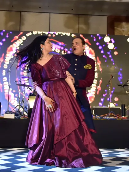 That moment when you're dancing on stage and only have eyes for each other. We choreograph routines that create these beautiful, intimate connections.