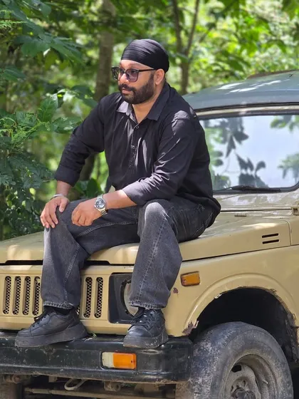 Here I am, ready for an adventure in Jim Corbett. Our wild road trips are all about exploring the unknown, with me as your guide and friend. We go off the beaten path to find those perfect shots and unforgettable experiences.