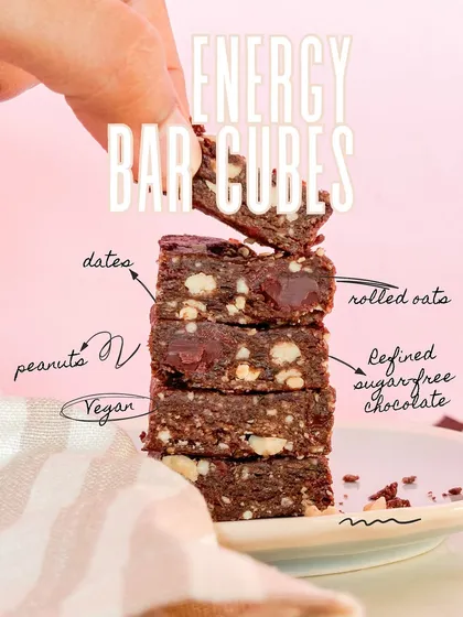 Meet our Energy Bar Cubes, the perfect little power-up for your day. These vegan and sugar-free bites are made with dates, rolled oats, peanuts, and refined sugar-free chocolate. They are a healthy, kid-approved snack.