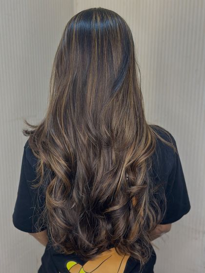 Sun-Kissed Balayage & Highlights photo 8