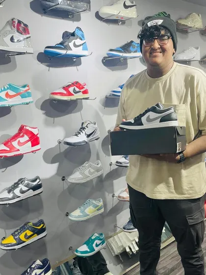 Shopping in-store surrounded by our wall of heat. Thanks for coming through!