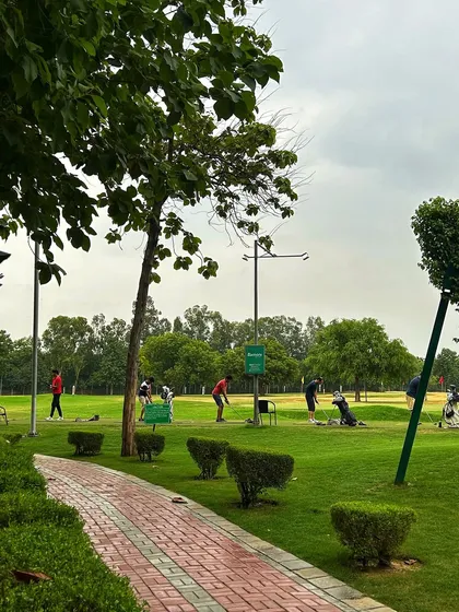 The path leads to a range full of activity. A perfect snapshot of a Sunday well spent.