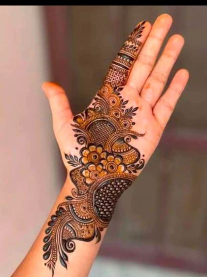 Bunty Rajasthani Mehandi - Group & Event Mehandi Modern & Floral Patterns photo 3
