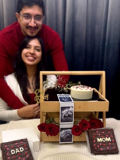 It was an honor to be part of this couple's special journey. They used a custom hamper from my bakery, including a mini cake and personalized brownies, to announce their pregnancy.