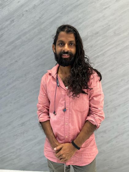 Good morning, Sunday. Wishing all my friends a wonderful day.