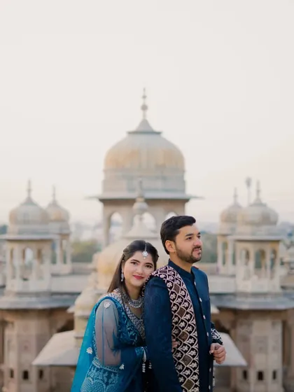 This series of photos at Gaitor Ki Chhatriyan showcases a variety of poses, from intimate close-ups to grand wide shots. I work with each couple to find the angles and compositions that best tell their story against these beautiful marble structures.