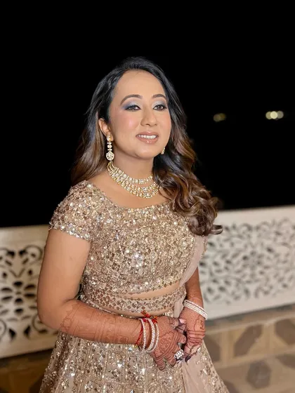 Vari looking absolutely stunning in her Seema Gujral design. The makeup is dramatic and glamorous, perfect for a grand Sangeet night.