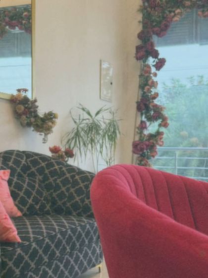 This is your happy place. I’ve set up comfy seating and a relaxing atmosphere so you can feel completely at ease during your visit.