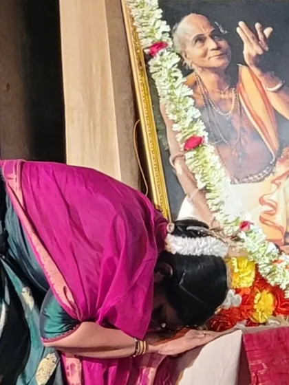 Paying my respects to the legendary Guru Kelucharan Mahapatra on his 21st Sadgati Diwas in Kolkata. His influence on Indian classical dance is immeasurable.