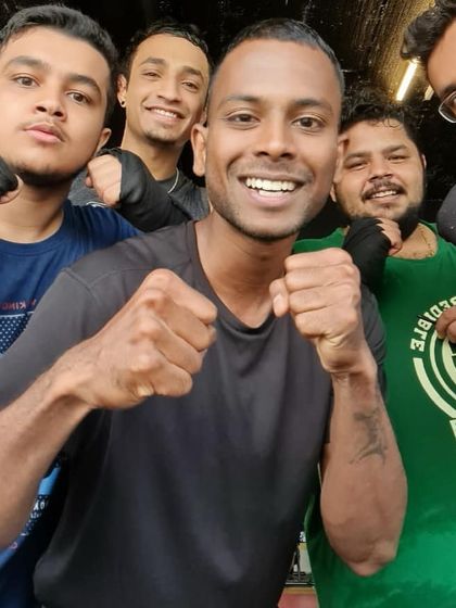 Dukes up! The morning crew after a great boxing for fitness session. Starting the day with sweaty smiles is the best way to go.