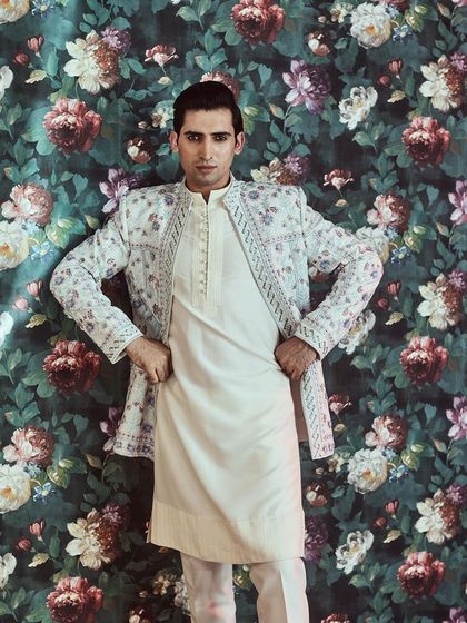 We customize both ethnic and western outfits, ensuring a perfect fit and a style that is uniquely yours. This Indo-Western ensemble is a prime example.