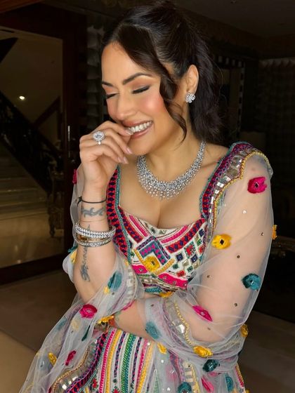 Chic & Glamorous Ponytails photo 13