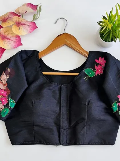 The black version of the printed pure silk blouse.