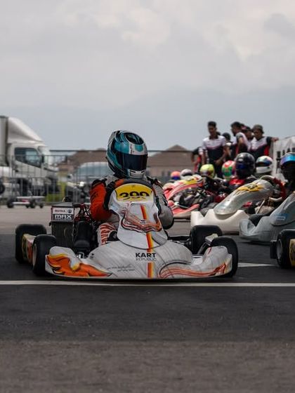 The grid at the RMC Asia Trophy, with drivers from across the continent ready to compete. We ensure our drivers are prepared for this level of competition.