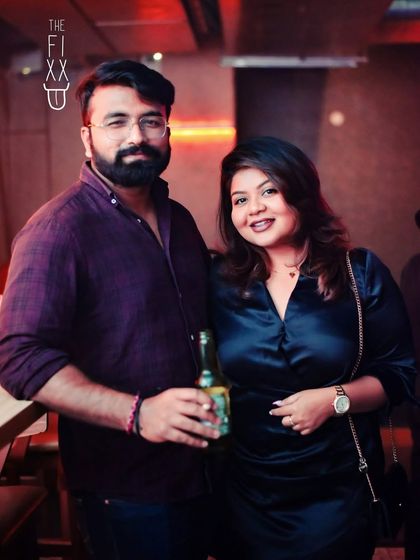 A couple enjoying the vibes at The Fixx. My sets are for everyone, whether you're with a big group or out for a date night.