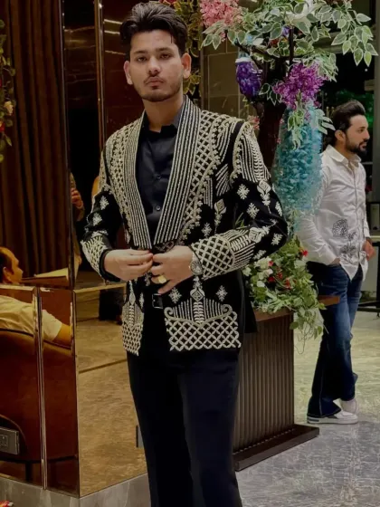 Reception & Cocktail Tuxedos photo 7