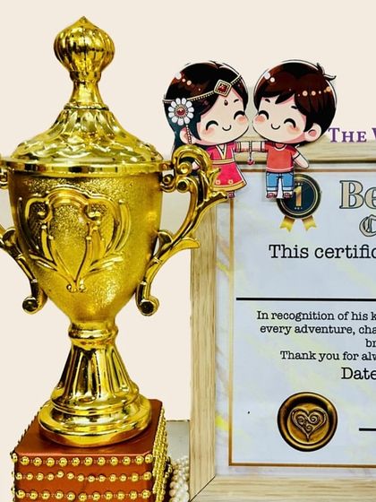 Your brother is the best, so he deserves a trophy to prove it. This "Best Brother" certificate and trophy platter is a unique and heartfelt way to show your appreciation this Rakshabandhan.