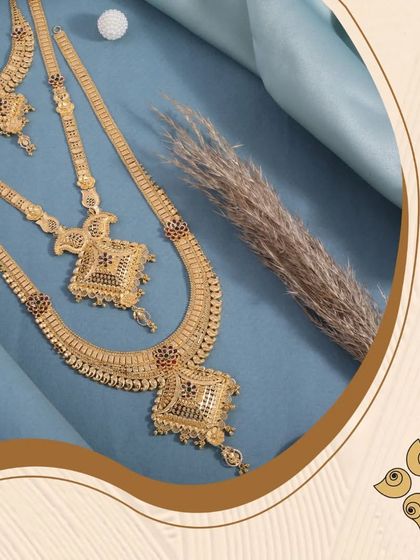 A showcase of our geometric-patterned yellow gold bridal sets. These long necklaces are designed for maximum impact, offering a bold and luxurious choice for brides.