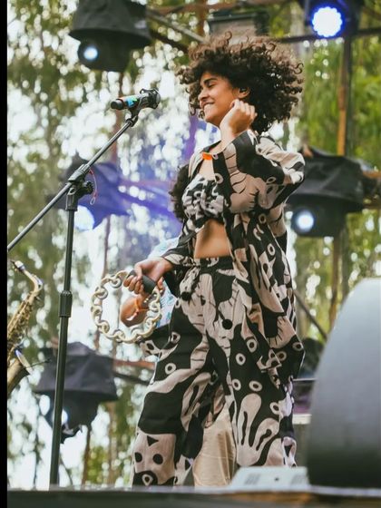 Festival & Main Stage Performances photo 11