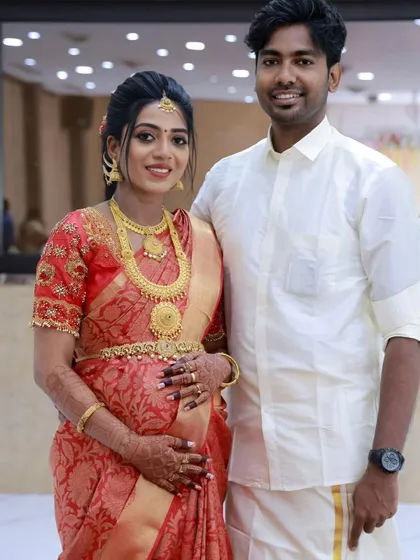 A flawless makeover for the lovely mom-to-be, Aarthi. I created a traditional look for her baby shower that highlighted her pregnancy glow.