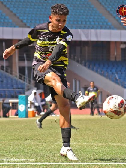 League & Competitive Matches photo 7