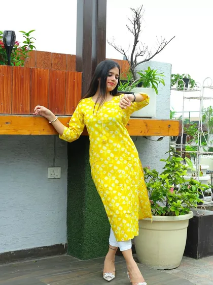 A more playful pose for the Afsana brand shoot. This adds personality to the catalogue and shows the clothing in a more dynamic and relatable way.