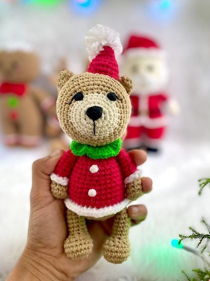 My Christmas collection is here! This festive set includes Santa Claus, a reindeer, a gingerbread man, and a Christmas teddy bear. They are perfect as gifts or to decorate your home for the holidays.