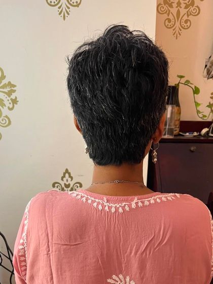 Rohit - Haircuts Chic Short Cuts: Bobs & Pixies photo 31