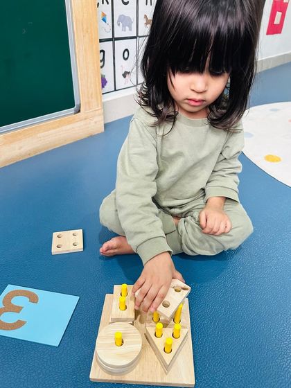 Knowledge Origin - Preschool & Kindergarten Programs Developing Capable Hands: Numeracy & Fine Motor Skills photo 6