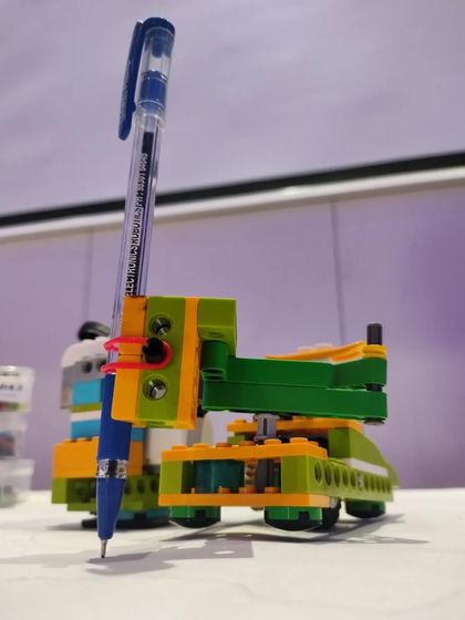 MakersLoft - Holiday Camps Robotics & Coding in Action photo 12