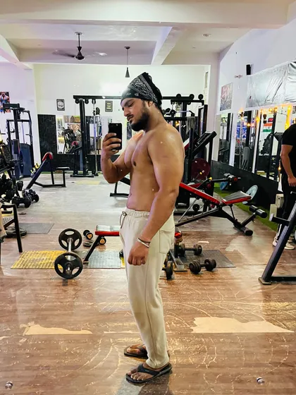 This is the result of discipline and hard work. My physique is my resume. It proves that the training and nutrition principles I teach are effective. I built this strength and size with zero shortcuts, and I can guide you on the same path.