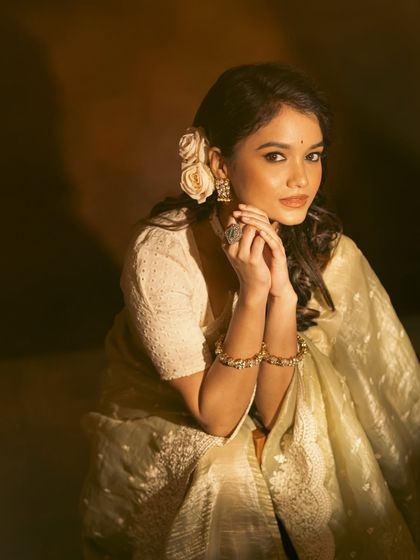 Another stunning portrait from our retro shoot. The jewellery is perfect for creating a soft, romantic look.