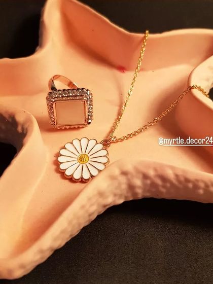 Another shot of the peachy starfish tray, a perfect blend of cute and functional.