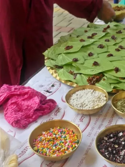 A live Paan station is always a favorite among guests. I offer a variety of fresh ingredients for a customized paan, providing a perfect, refreshing end to a hearty meal.