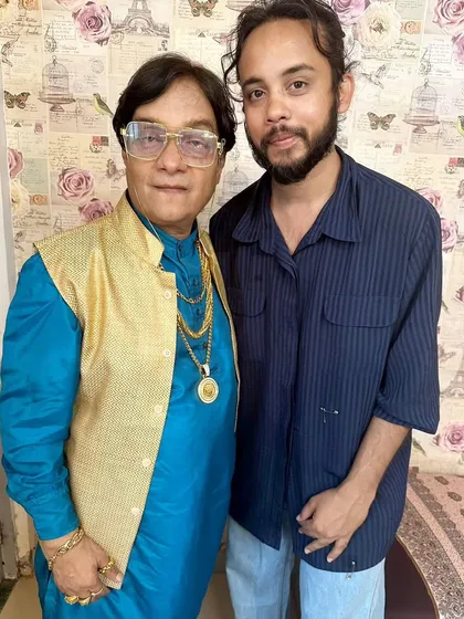 On the set of the lottery ad with actor Biju Kalaa. It was a fun shoot with a great team.