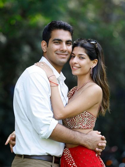 A happy couple from the TMJ family. I love being a part of your story, from the proposal ring to the final wedding jewels.