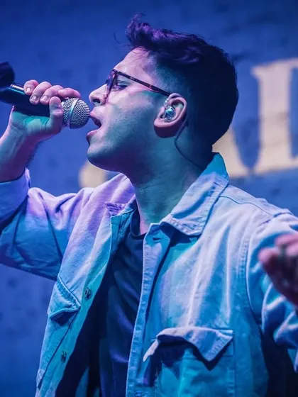 Pouring all my energy into the vocals at AntiSocial. This is the passion you can expect when you book me and my band for a live performance.