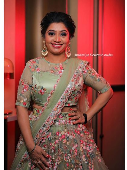 Anthariya Rentals - Gown & Contemporary Wear Rental Lehengas for Every Occasion photo 13