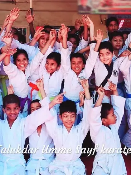 "The beautiful thing about learning is that no one can take it away from you." A happy, energetic group shot of my students. This is the joy of our karate family. 💯❤️