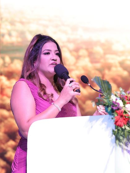 Commanding the Stage: Corporate Summits & Celebrations photo 64