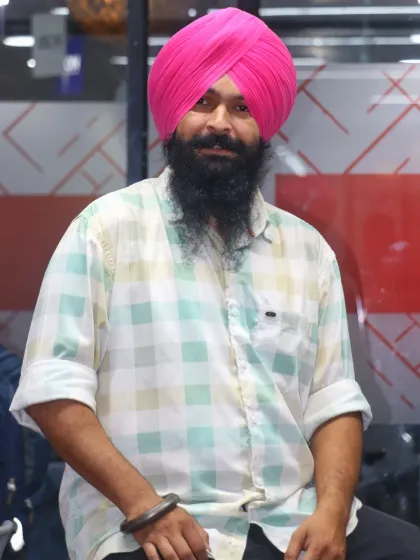 A portrait shot. In a world full of noise, I find my quiet and healing in music and simple moments.