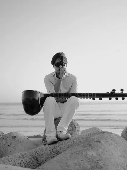 "All eyes on me." A black and white teaser shot by the sea for my next trendy cover.