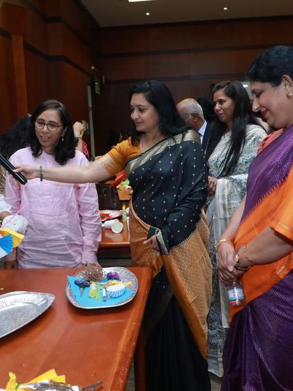 During an event, I had a wonderful interaction with attendees who were curious about the simple puppets made during a workshop. It is always a pleasure to discuss the craft and see the joy it brings to people.